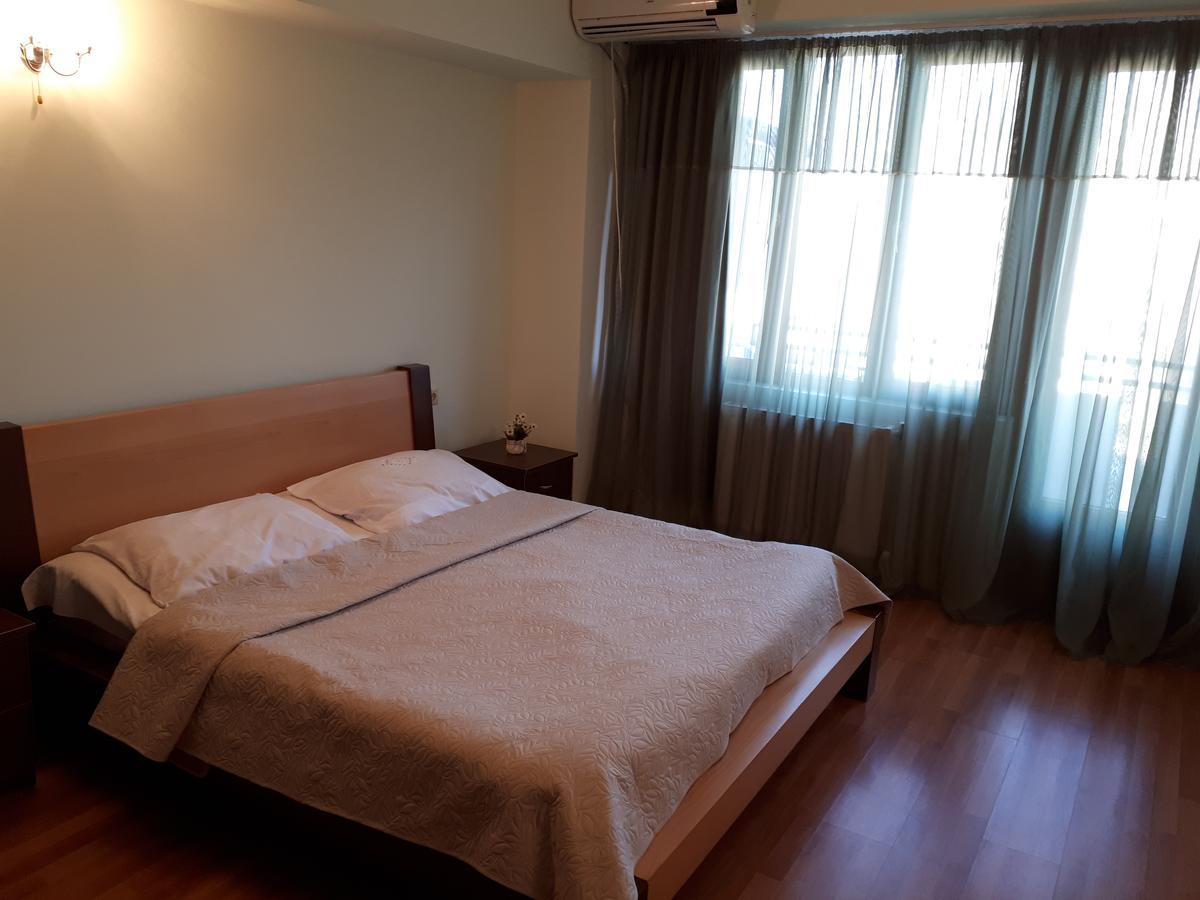 Apartment Archil Batumi Exterior photo